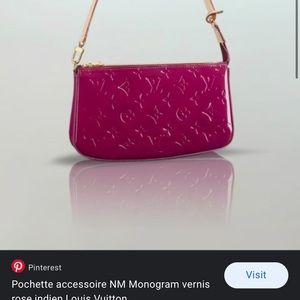 Authentic LV Pochette Accessoires Vernis leather